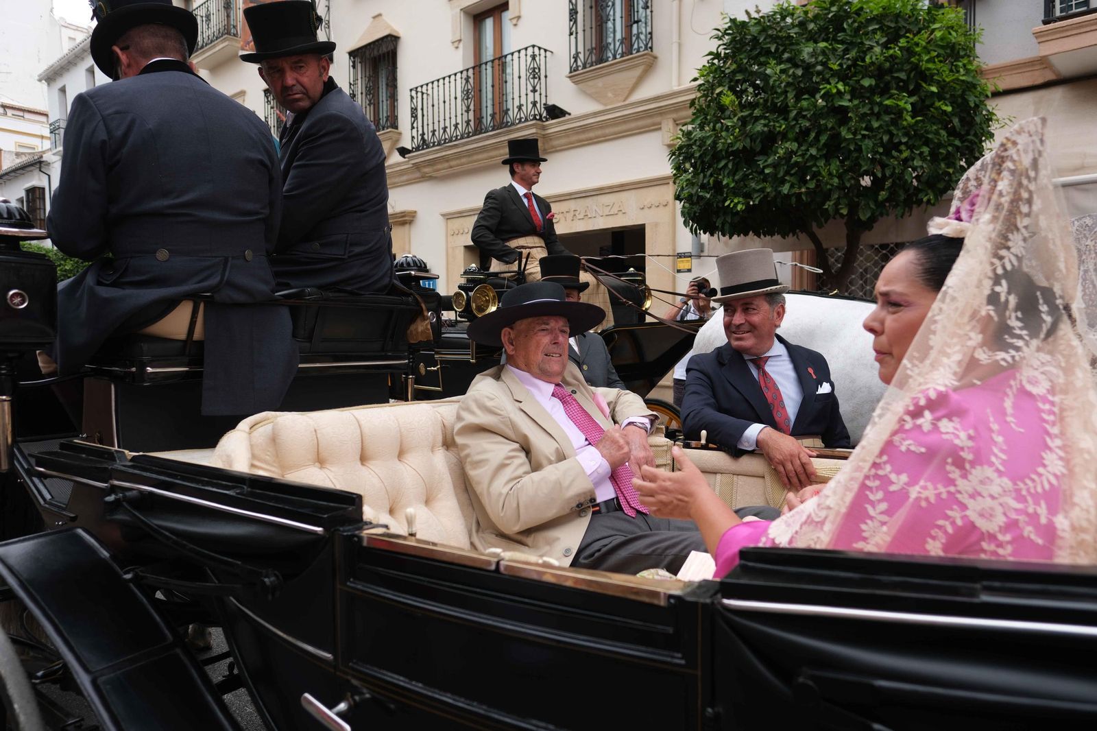 Pasajeros en uno de los coches.