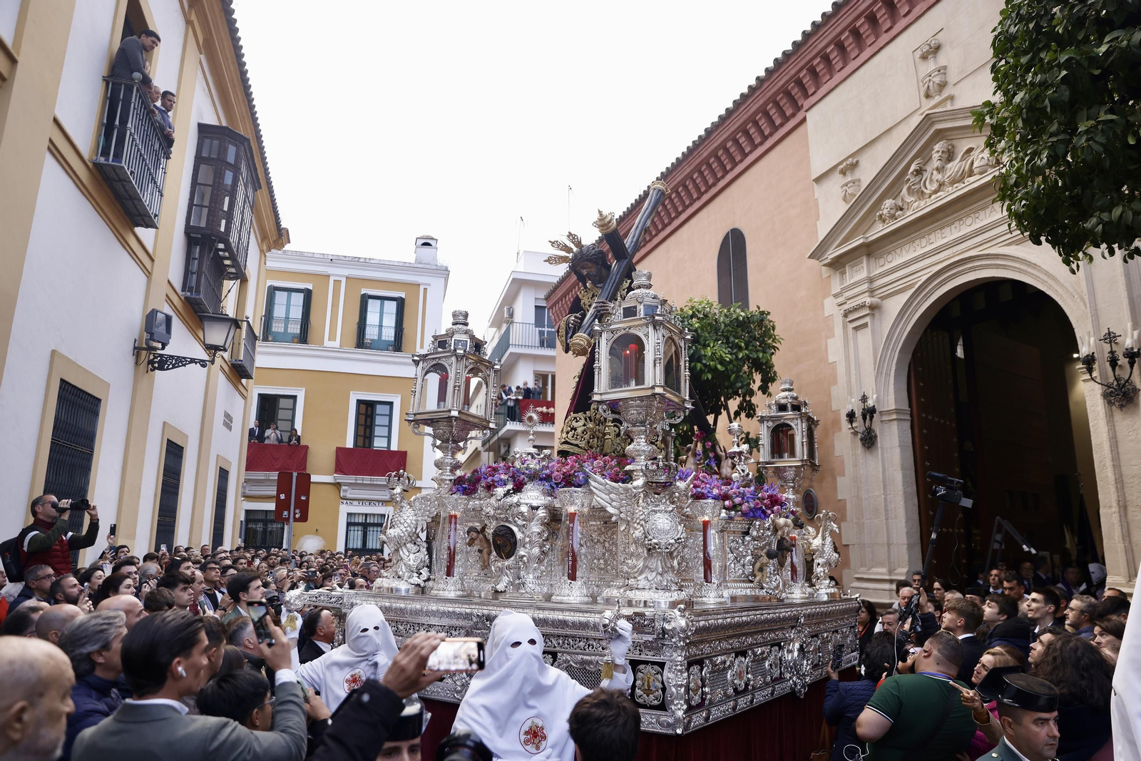 La Hermandad de las Siete Palabras en la Semana Santa de Sevilla 2025