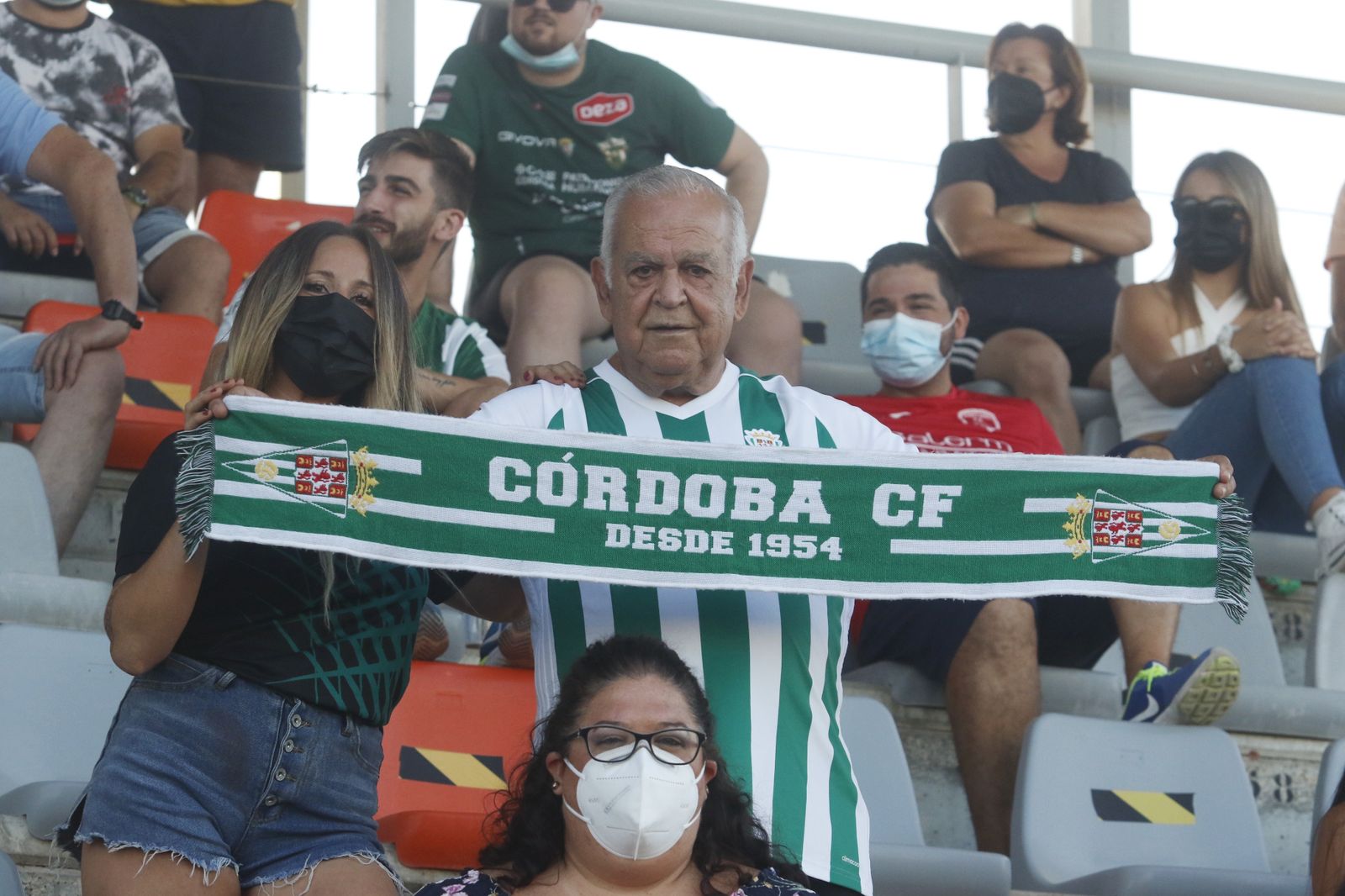 La victoria del Córdoba CF ante el Salerm Puente Genil, en imágenes