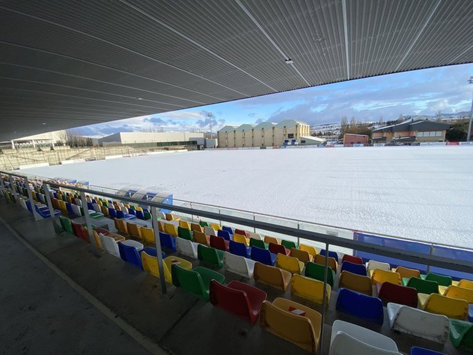 Imagen del pasado 2 de enero del campo principal del Polideportivo Municipal Valle de Aranguren de Mutilva.