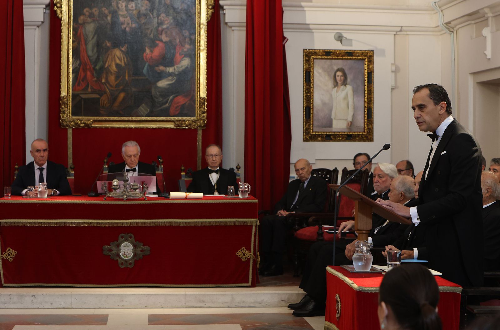 SALVADOR MORALES CONDE TOMA POSESION DE LA PLAZA DE ACADEMICO DE NUMERO DE LA REAL ACADEMIA DE MEDICINA Y CIRUJIA DE SEVILLA