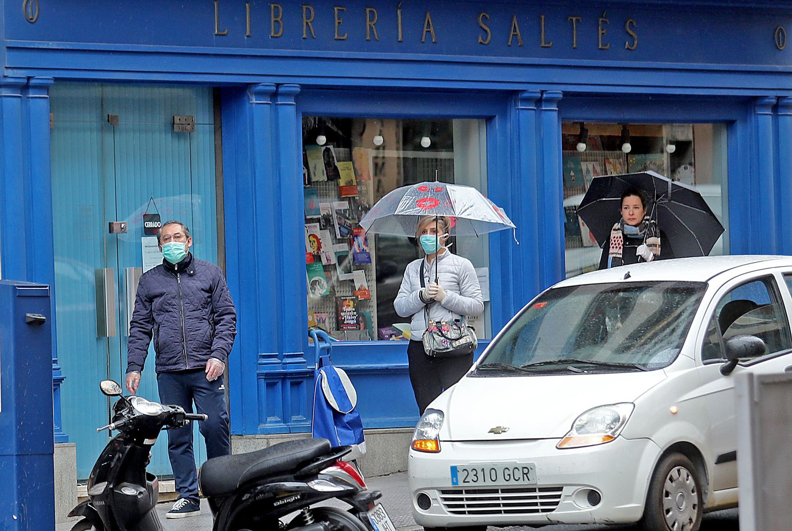 Imágenes mas destacadas de la jornada del sábado de confinamiento en Huelva por el coronavirus