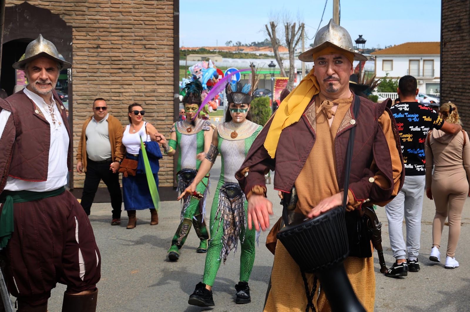 Imágenes del ambiente en el sábado 16 de marzo en Huelva