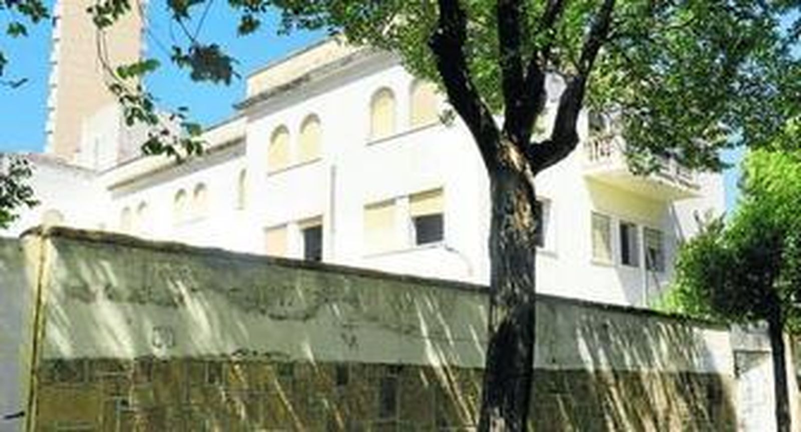 El curso se impartió en la Institución Provincial, no en la Escuela de Hostelería Fernando Quiñones, como estaba previsto.