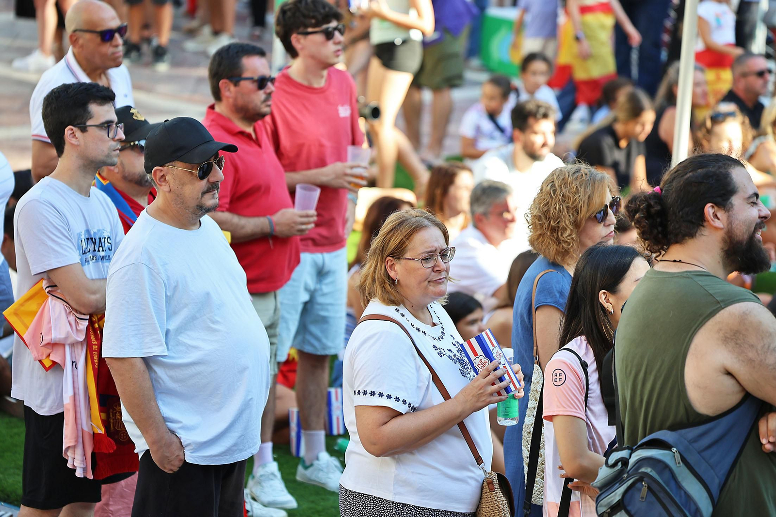 Imágenes de la Fan zone en Huelva de la Final de la Eurocopa entre Inglaterra y España Imágenes de la Fan zone en Huelva de la Final de la Eurocopa entre Inglaterra y España
