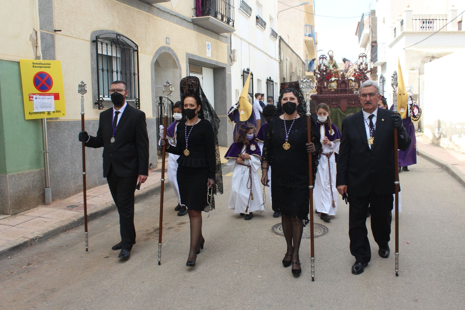 Procesión de la Hermandad de Jesús en Vera, en imágenes