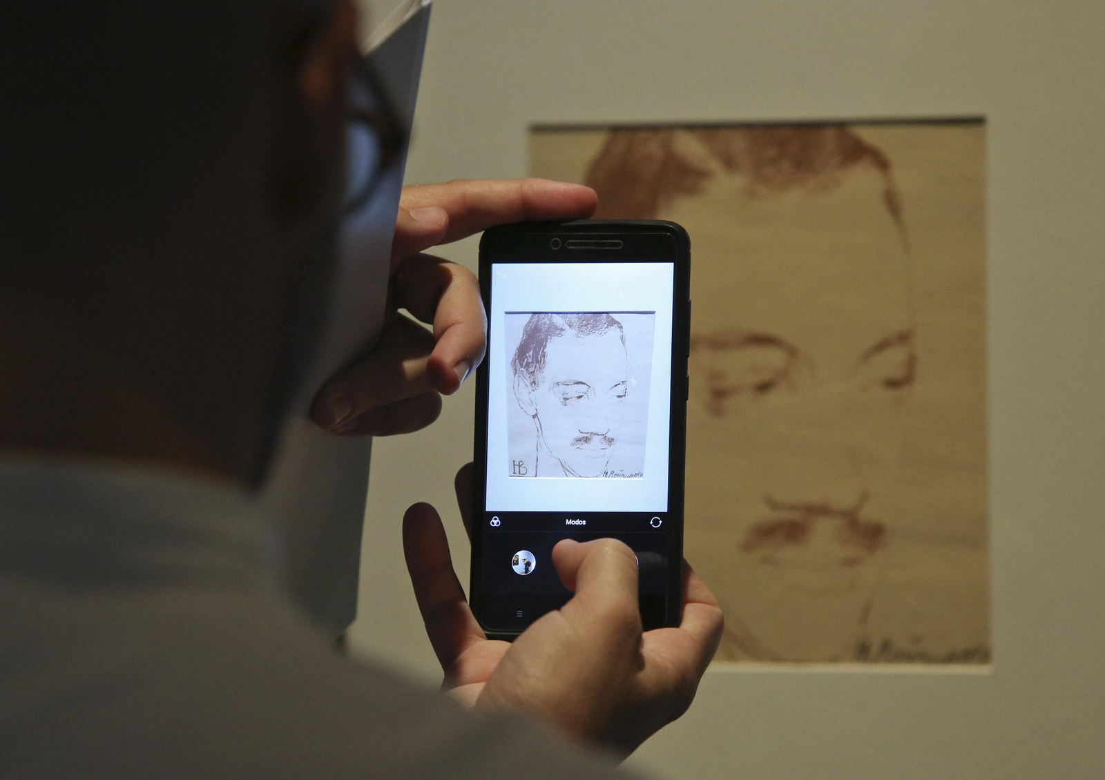 Las exposiciones 'En busca de Shambhala' y 'Poesía y Vida', dedicadas respectivamente a Nikolái Roerich y Anna Ajmátova