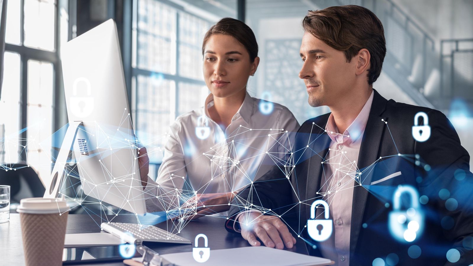 la empresa cuenta tanto con implantación como con la posterior certificación de los referenciales necesarios.