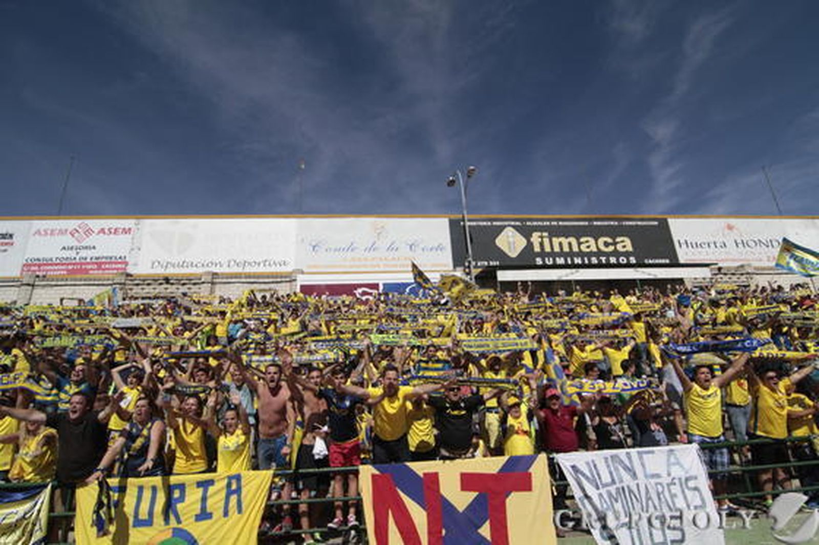 Ni el calor pudo con los ánimos de los cadistas. 

Foto: LOF