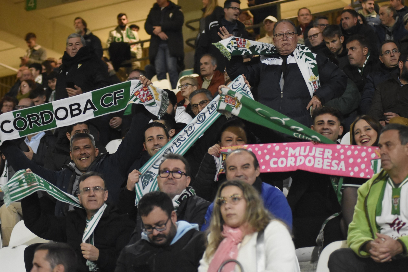Las mejores fotos del gran ambiente en El Arcángel para el Córdoba CF - CD Castellón