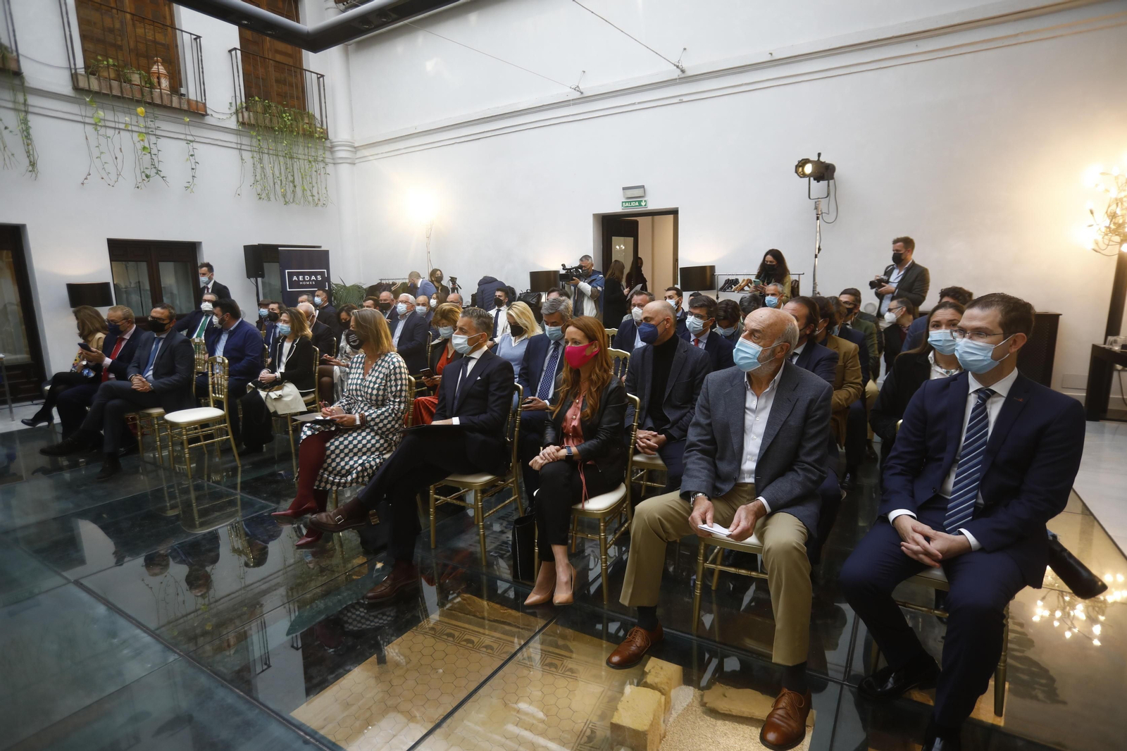 Fografías del desayuno coloquio de Grupo Joly: El urbanismo dos años después del covid