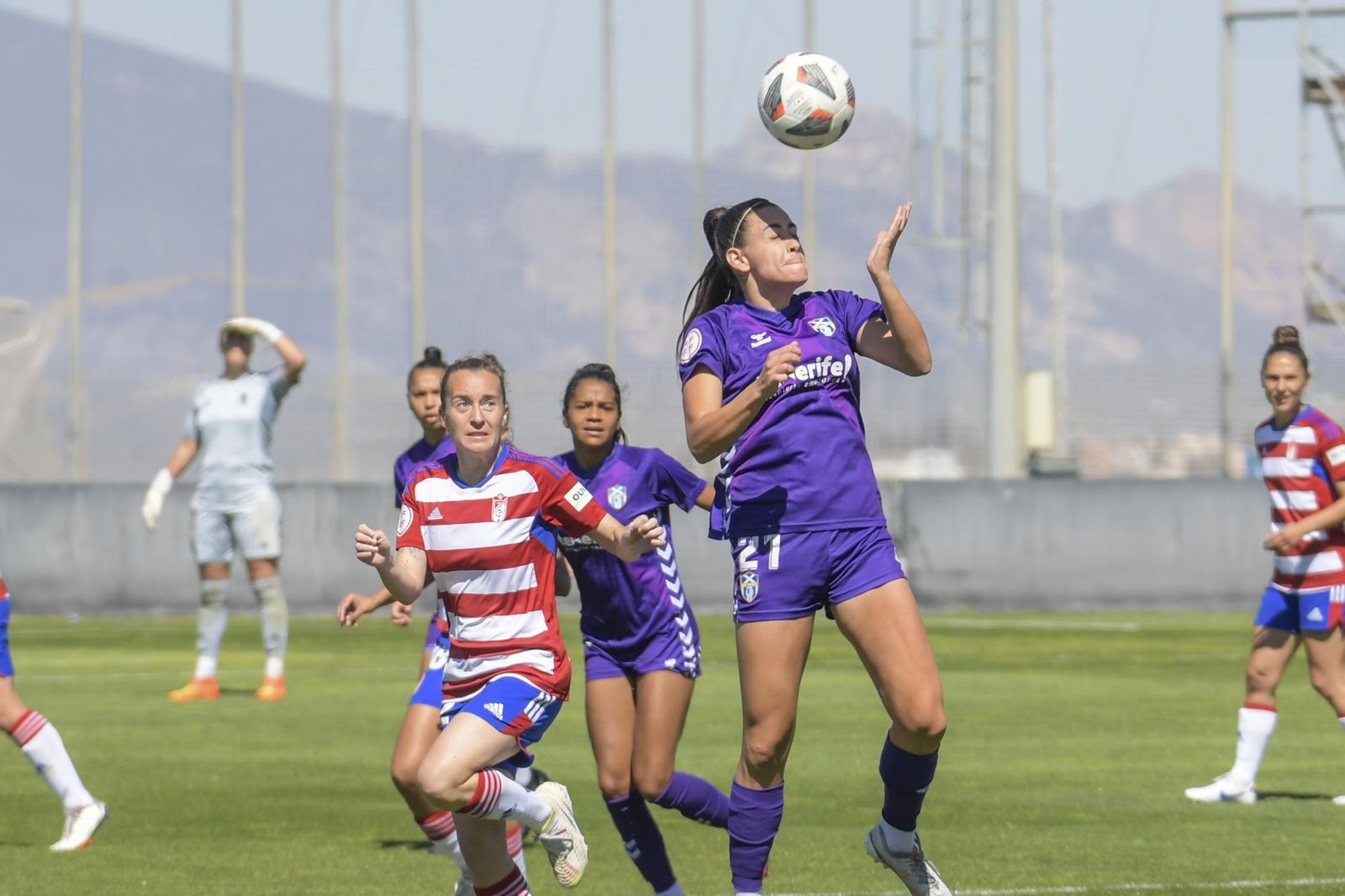 Las mejores imágenes del Granada femenino - UD Granadilla Tenerife 'B'