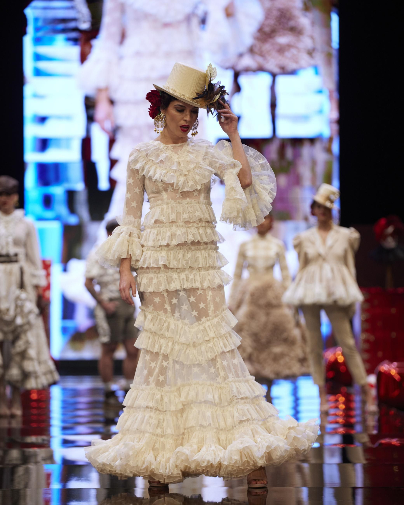 El desfile de Flor de Cerezo en SIMOF 2025, todas las fotos