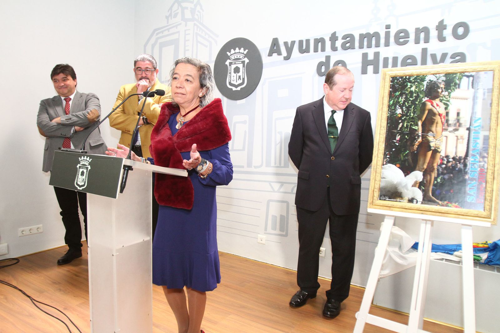 Mariola Luengo durante su agradecimiento por ser la pregonera de San Sebastián, ayer.