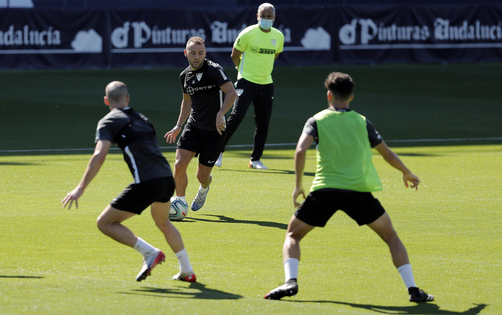 Los fotos del primer entrenamiento del Málaga CF por grupos Los fotos del primer entrenamiento del Málaga CF por grupos