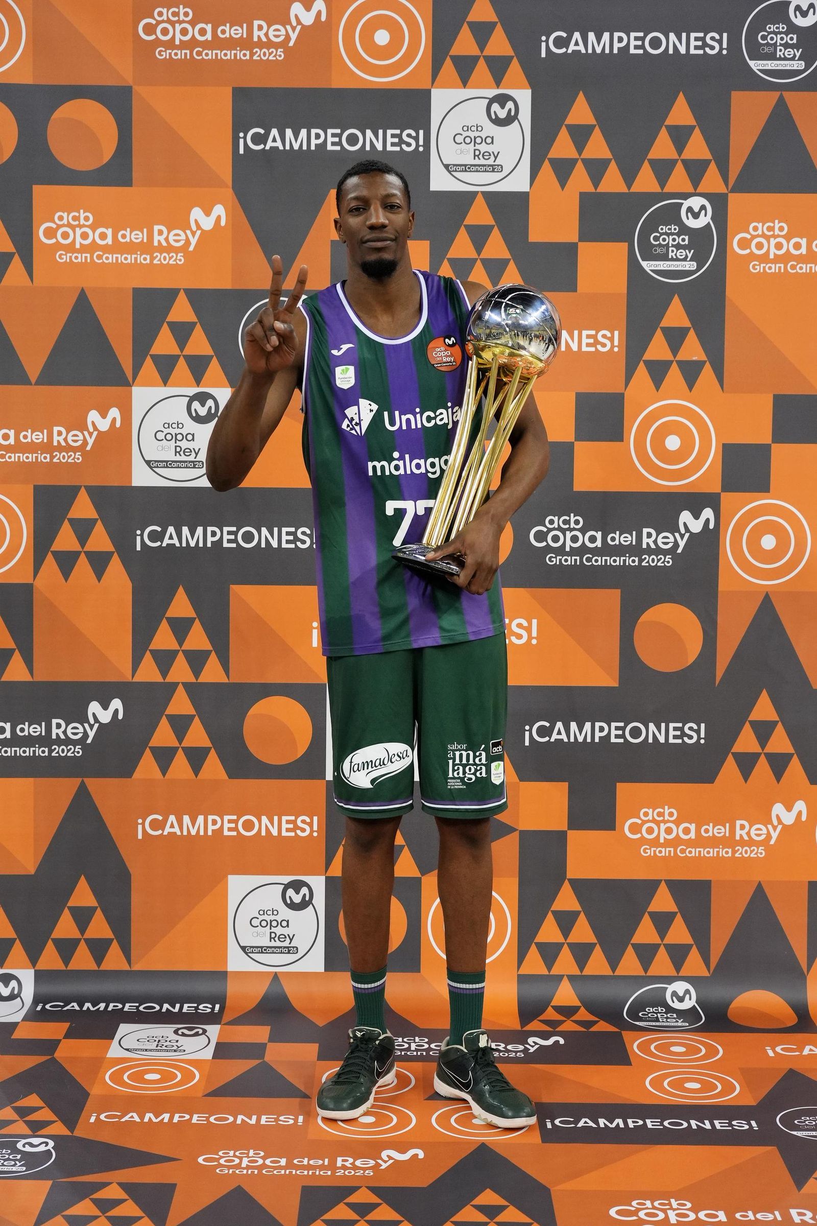 La sesión de fotos oficial del Unicaja campeón