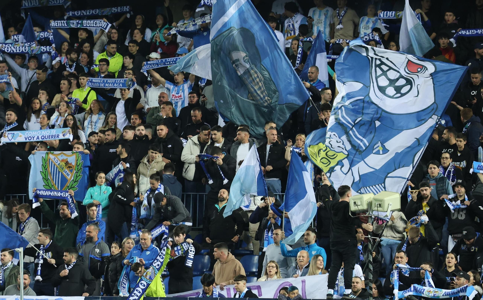 Búscate en las gradas de La Rosaleda en el Málaga-Tenerife