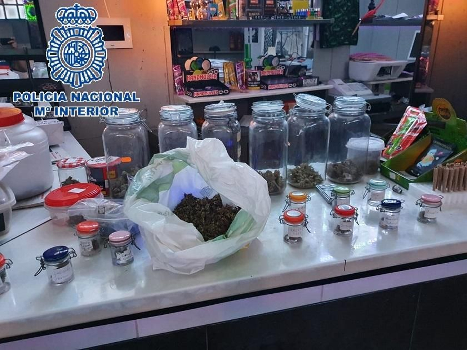 Sustancias incautadas en la operación. Sustancias incautadas en la operación.