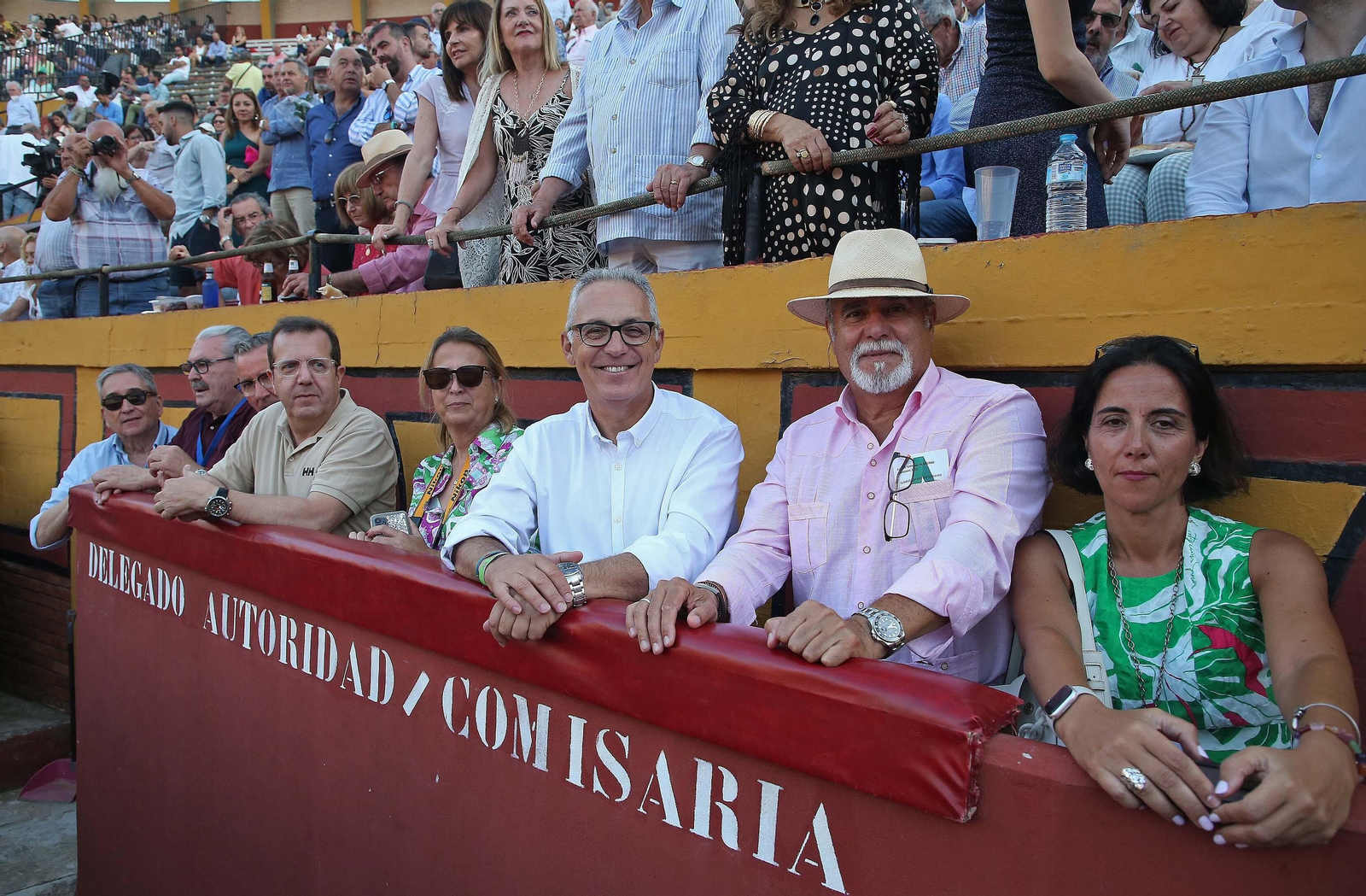 Búscate durante la corrida del viernes  en la plaza de toros Las Palomas