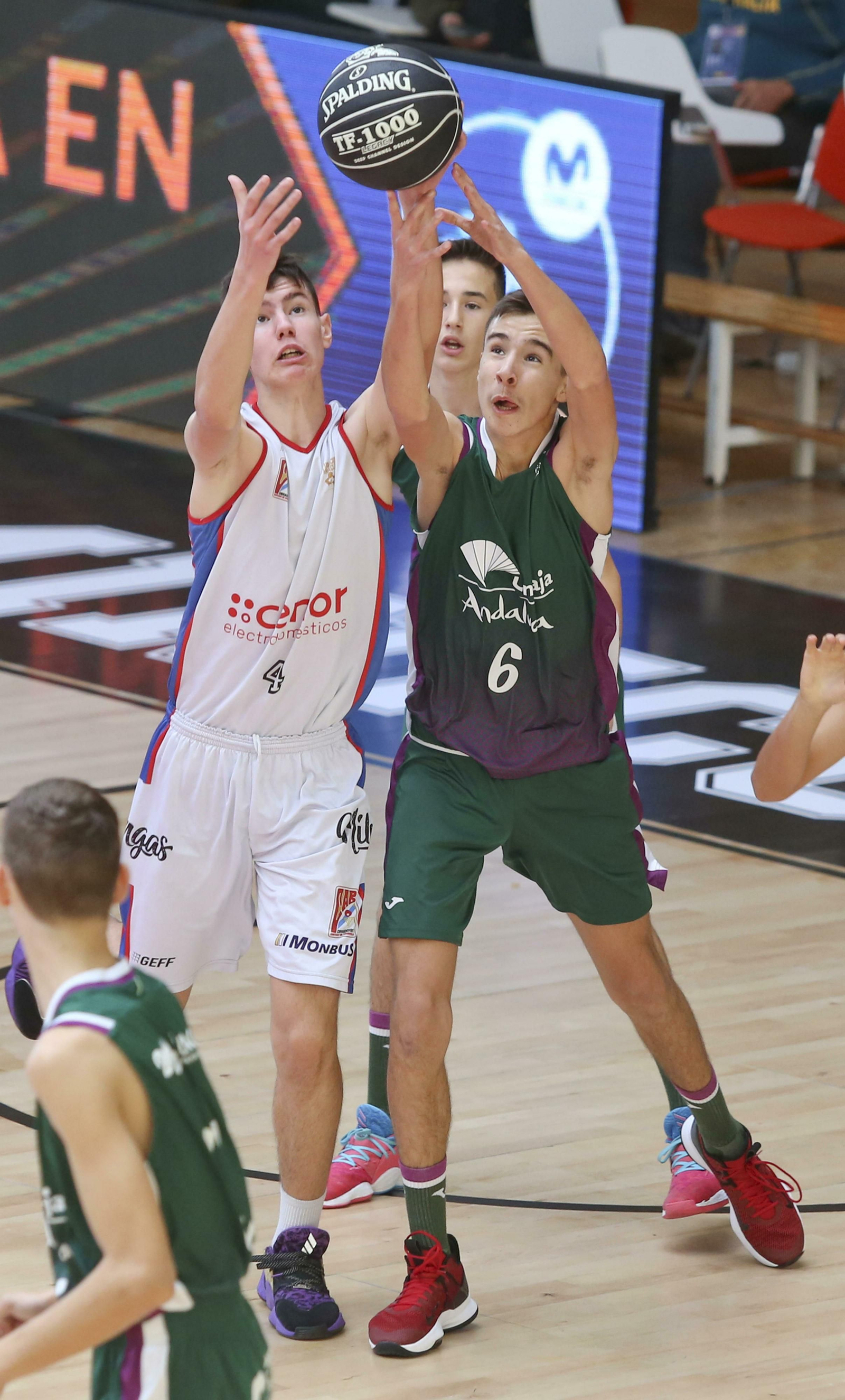 Las fotos del Unicaja - Obradoiro de la Minicopa.