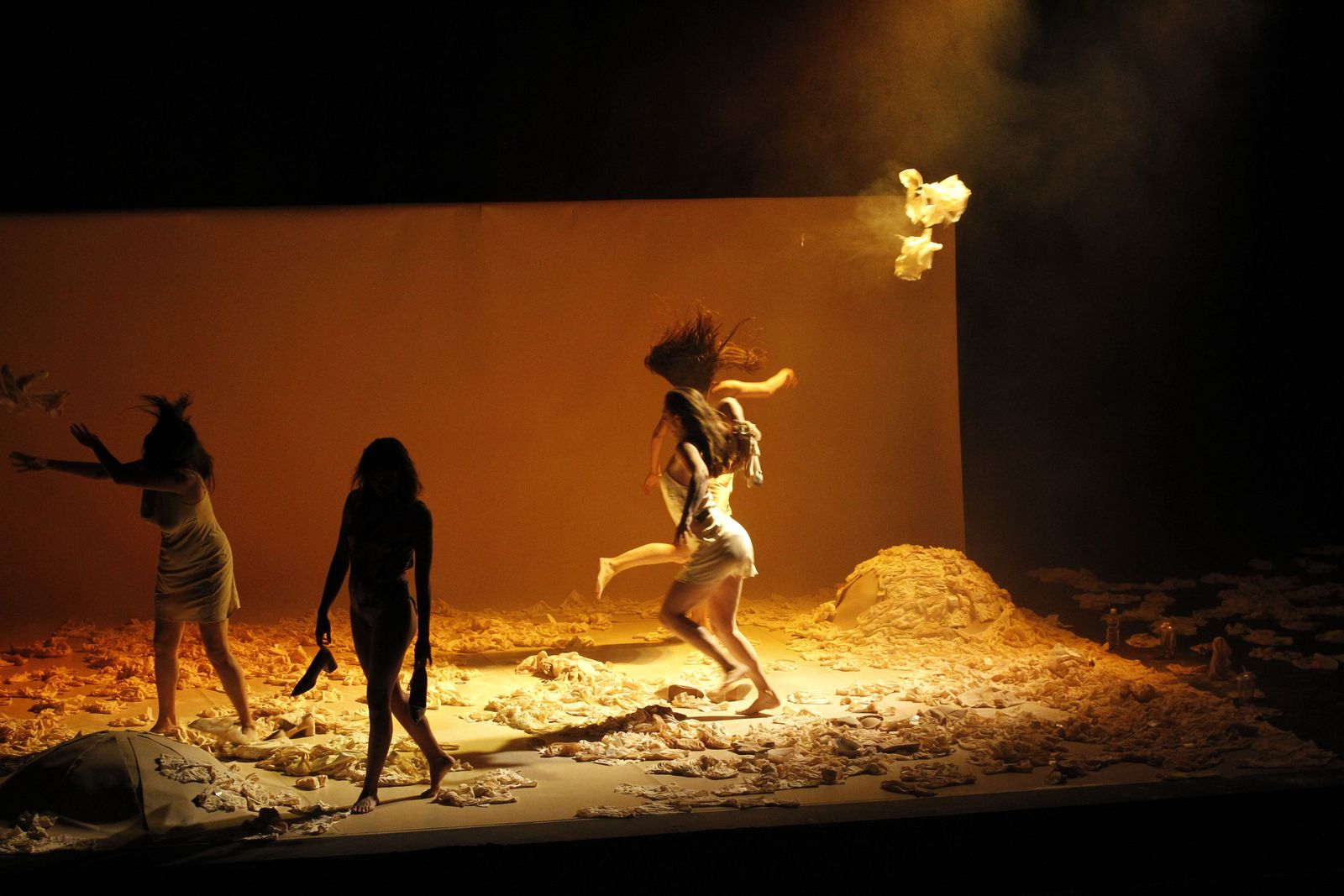 Fotogalería Festival Teatro El Ejido. Obra "Las Dependientas"