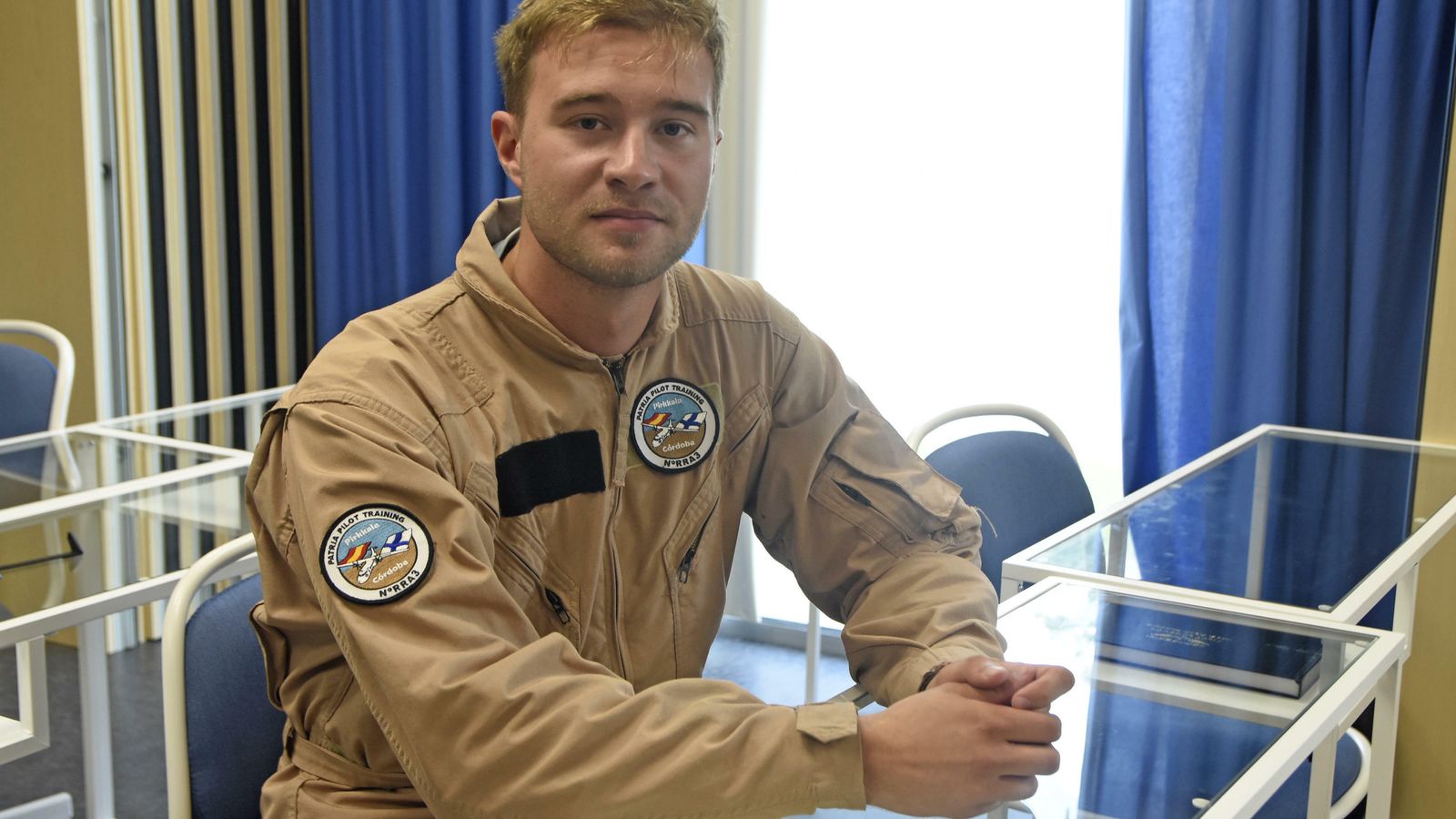 Uno de los estudiantes de Patria en las instalaciones