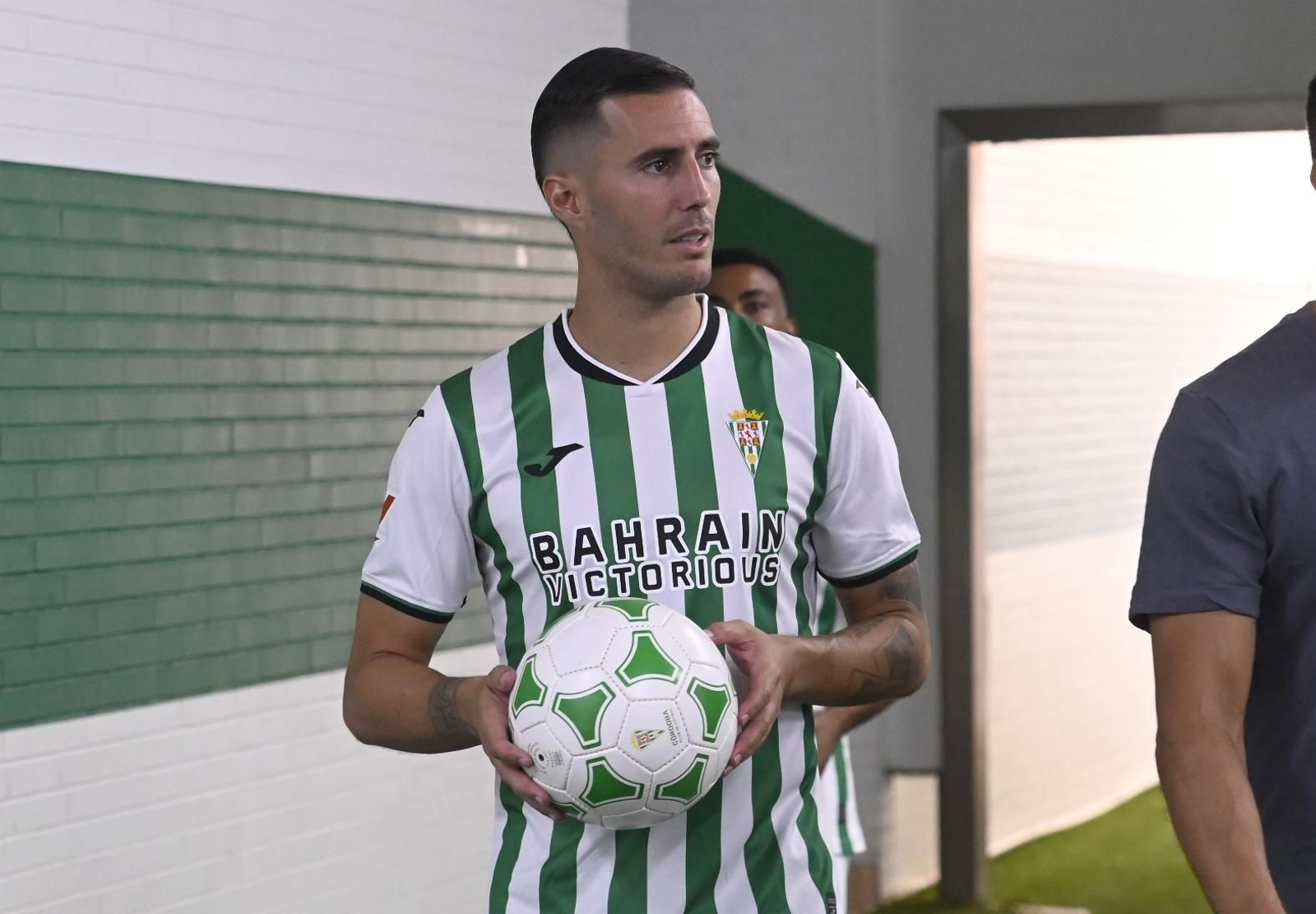 Las mejores fotos de la presentación de Sergi Guardiola y Dalisson como jugadores del Córdoba CF