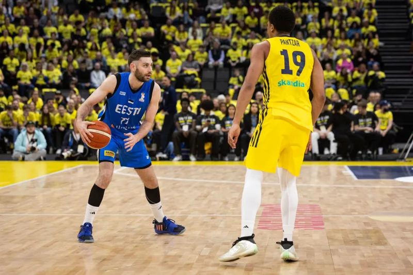 El Unicaja mira a sus cedidos: Melwin Pantzar, 16 puntos con Suecia