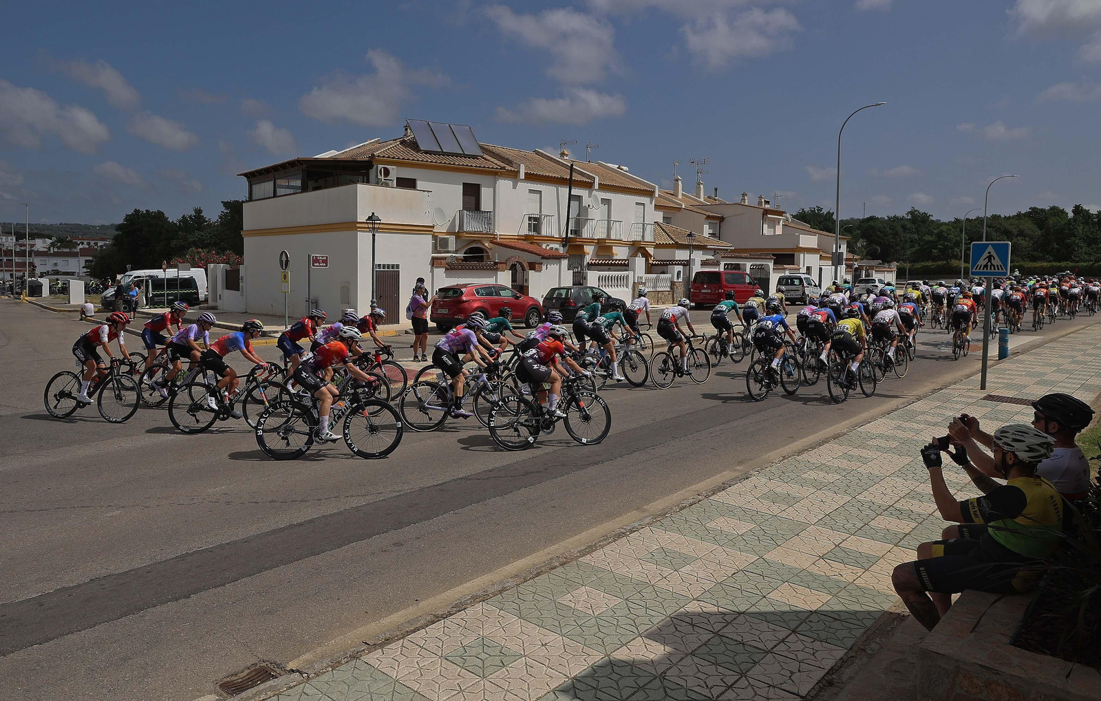 Fotos de la salida de la III Vuelta Ciclista femenina a Andalucía desde Castellar