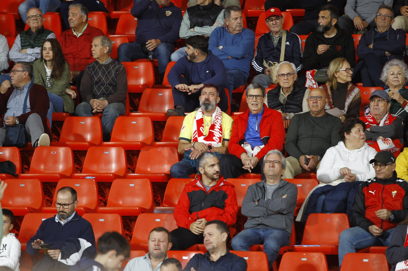Búscate en las fotos de público del partido U.D. Almería-Deportivo de La Coruña
