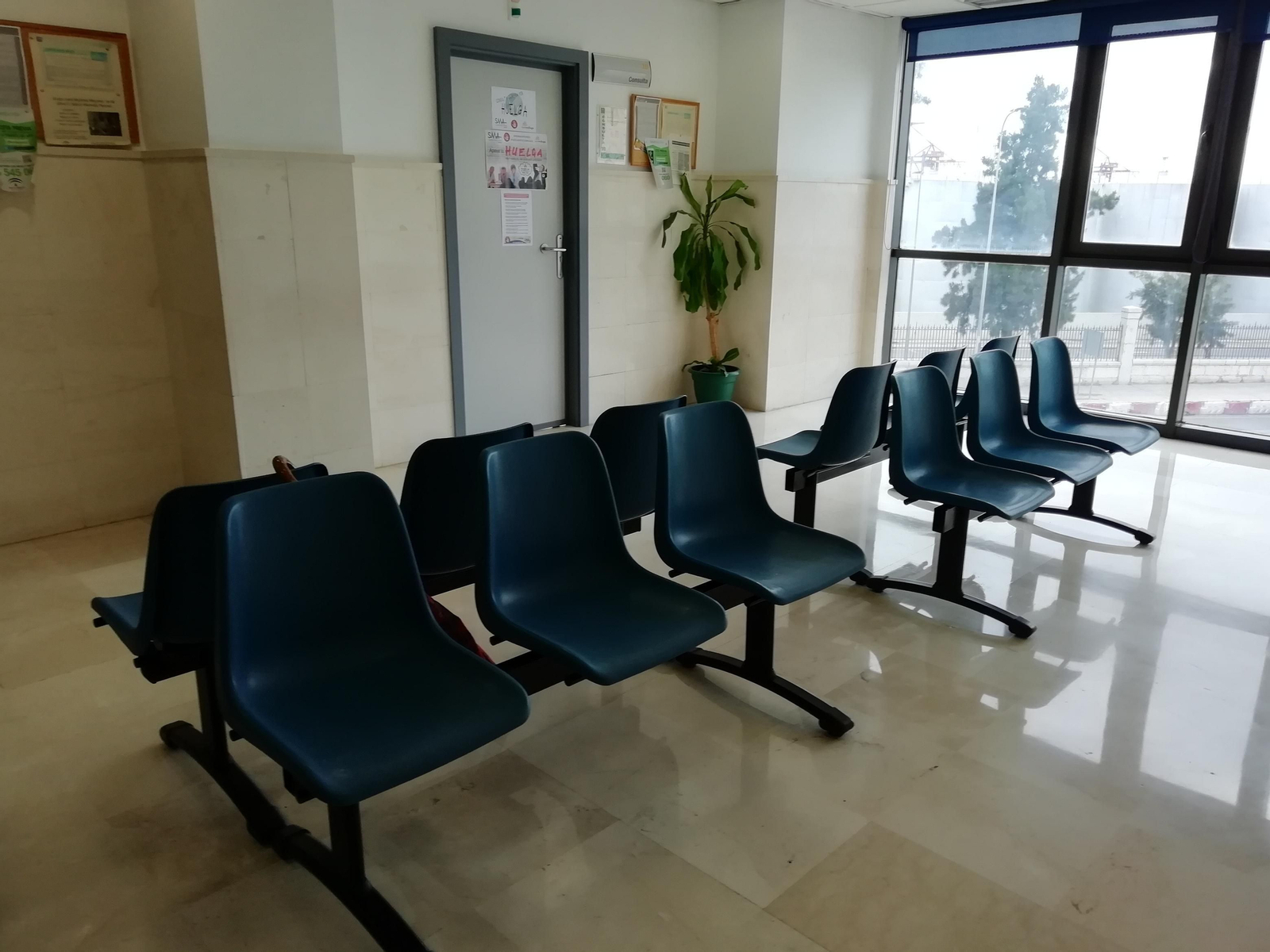 Una consulta vacía en el centro de salud Alameda-Perchel en uno de los días de huelga.