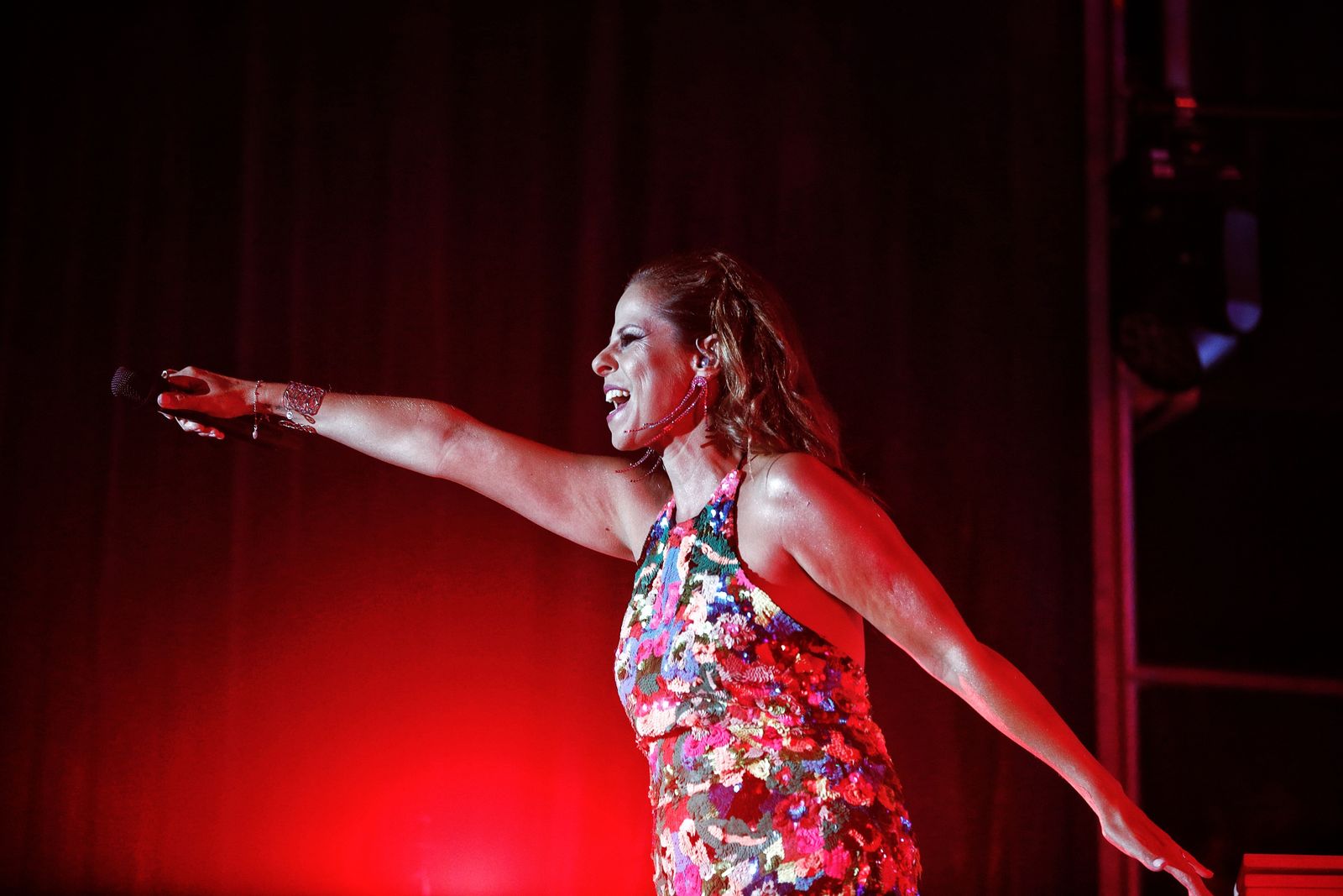 Búscate en el concierto de Pastora Soler en el Bahía Sound de San Fernando