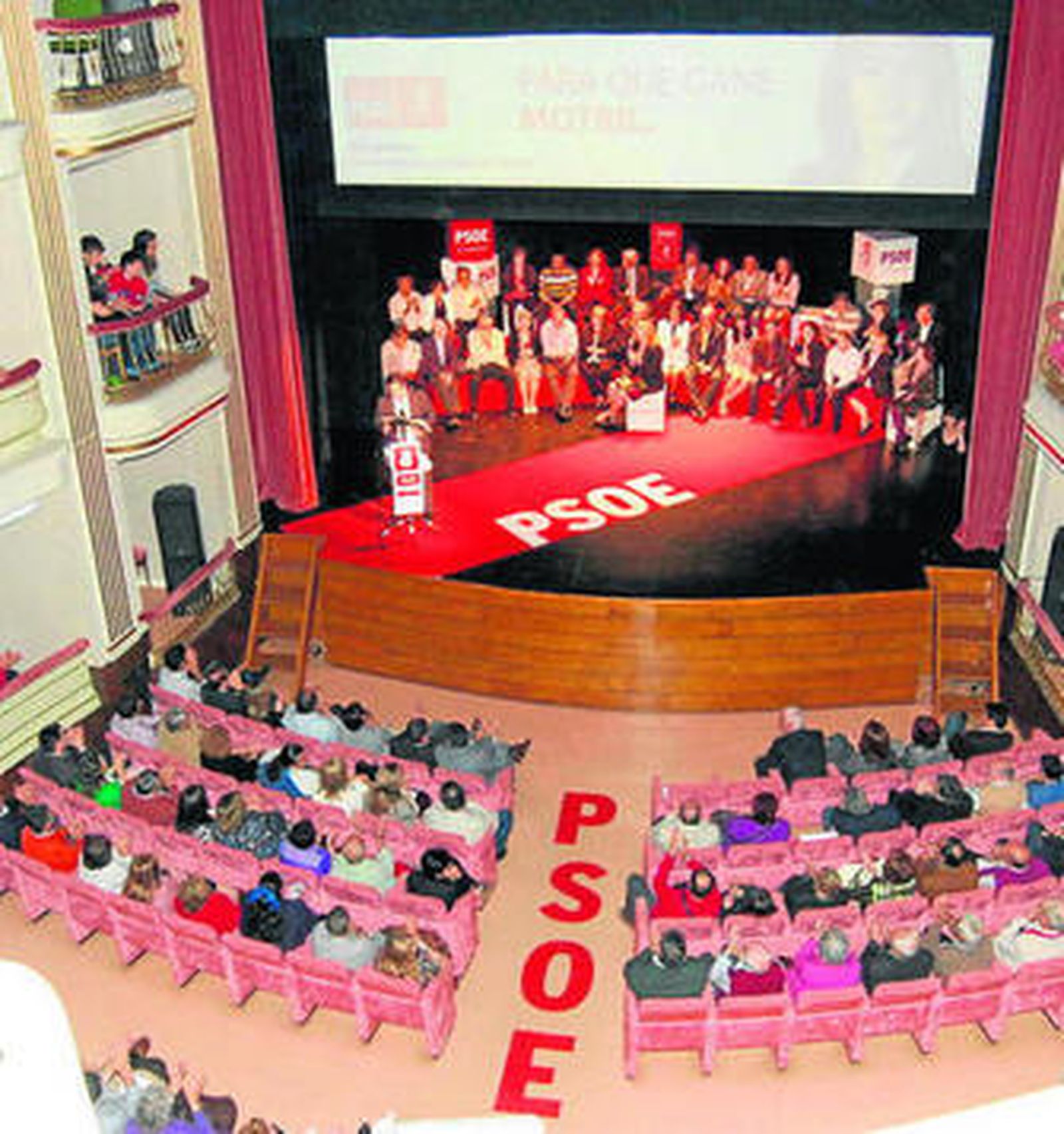 Alonso y Almón, en un momento del acto.