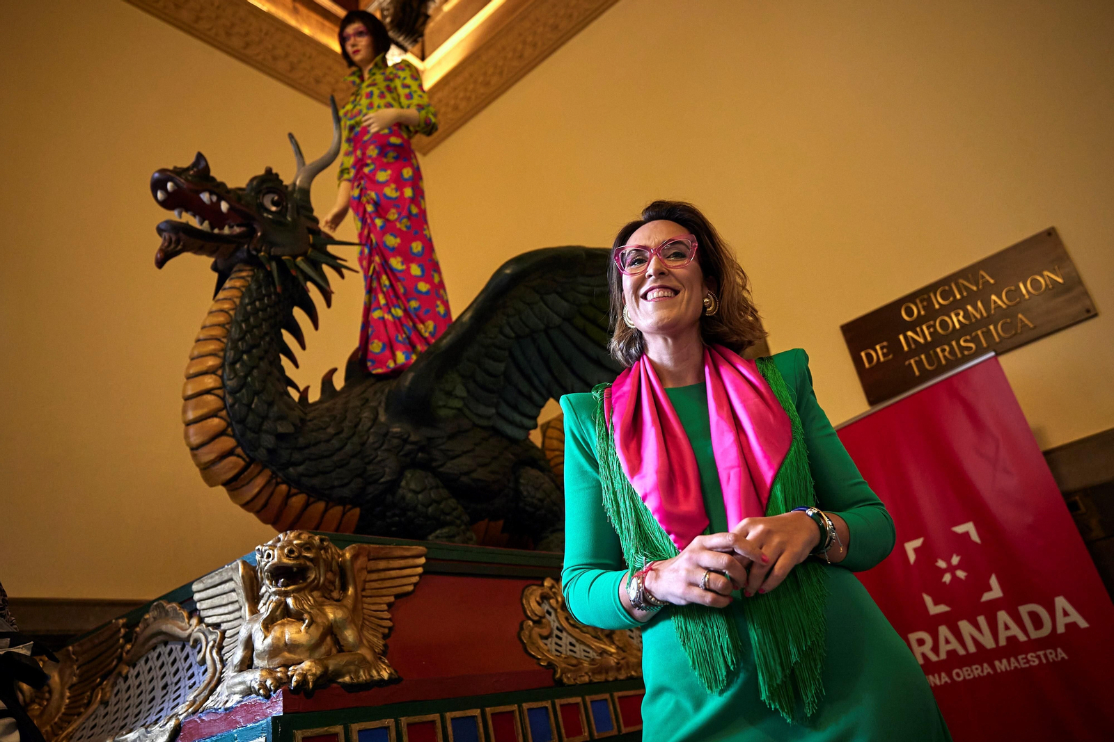 Todas las imágenes de la Tarasca, que no ha podido salir por la lluvia, y el modelo diseñado por María Francés