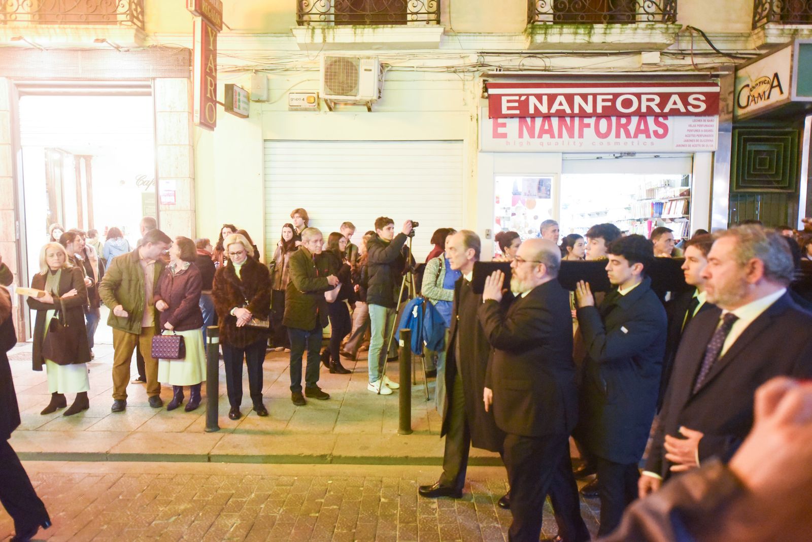 Las fotos del vía crucis de la hermandad de la Buena Muerte