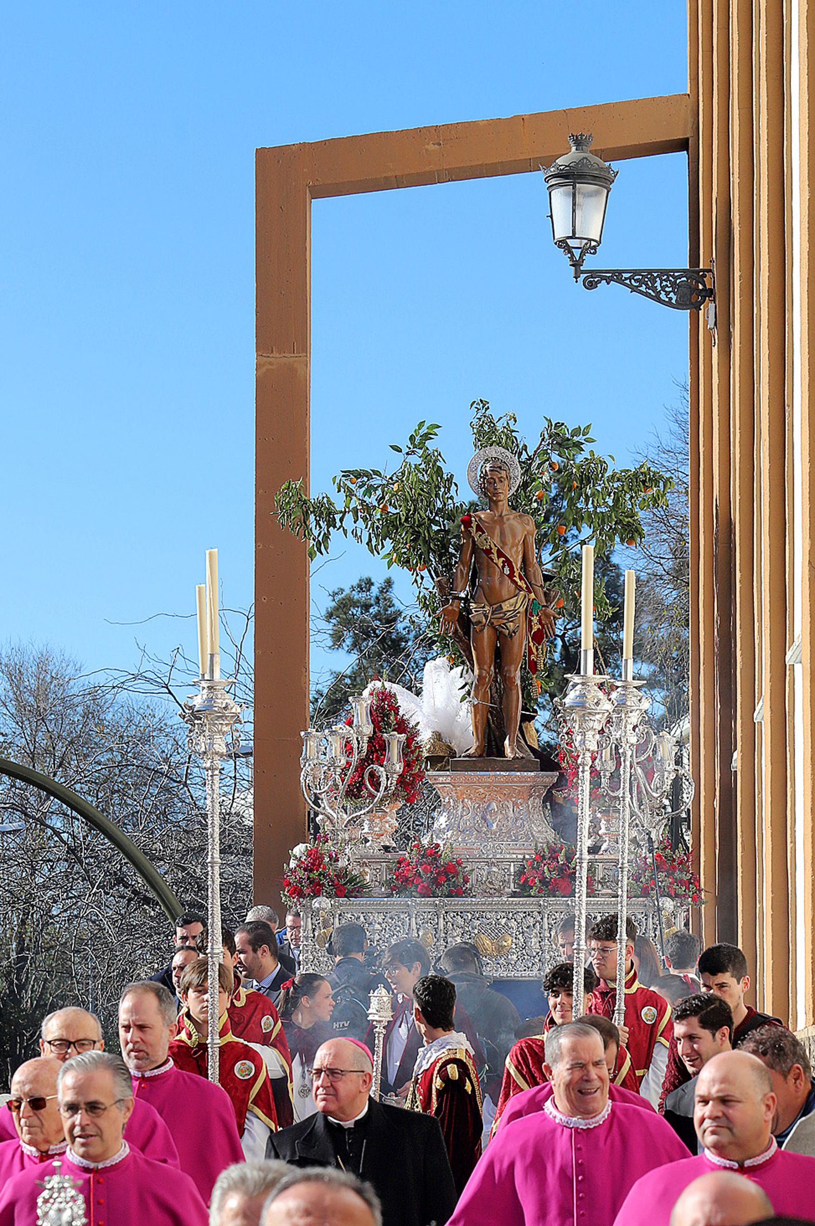 Imágenes de la procesión de San Sebastián en Huelva