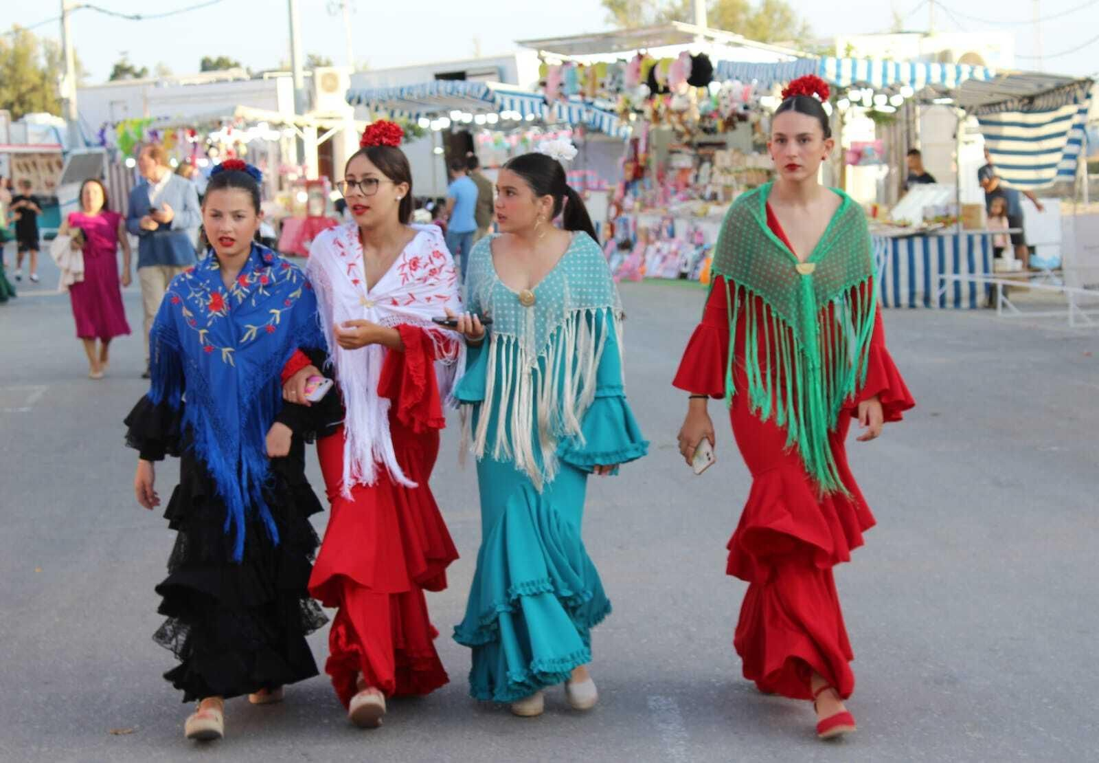 Imágenes de la Feria de Chiclana 2024: alumbrado y las primeras horas de fiesta