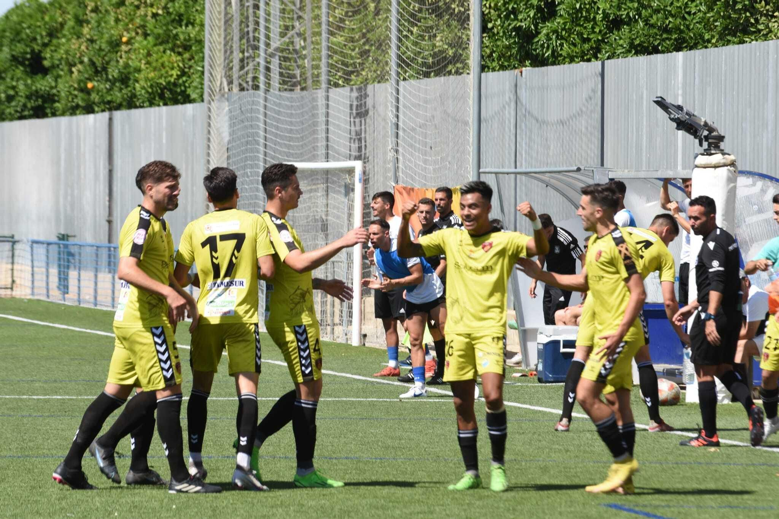 Las mejores fotos del triunfo del Salerm Puente Genil ante el Gerena en el 'play off' de ascenso a Segunda RFEF