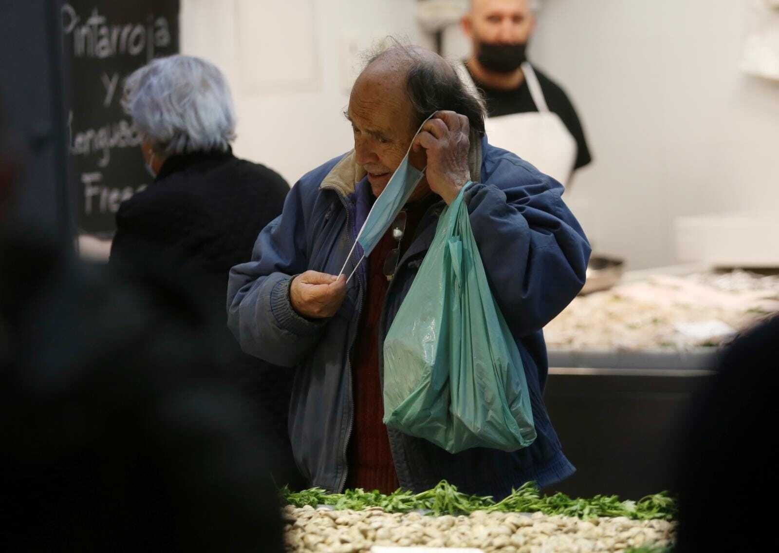 Adiós (o casi) a las mascarillas en Málaga