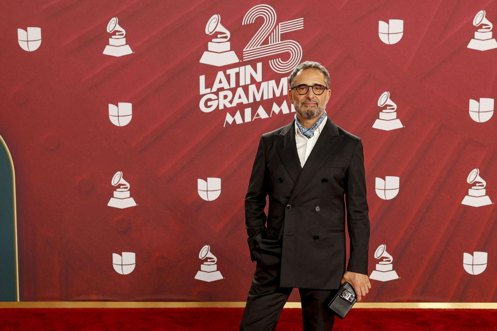 Todos los famosos, tendencias y curiosidades en la alfombra roja de la 25 edición de los Grammy Latinos