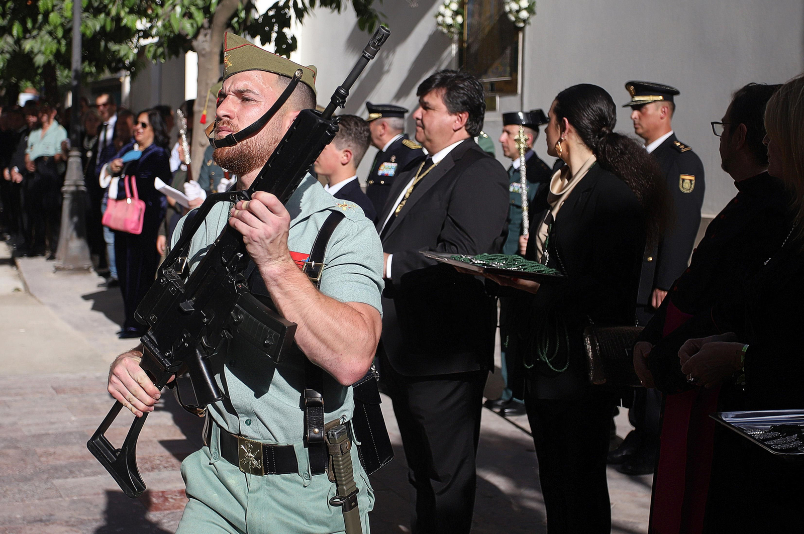 Sábado de Pasión: Imágenes de La Legión con el Cristo de la Vera+Cruz