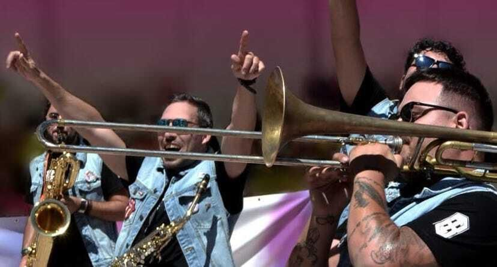 Las charangas que nos amenizarán la Navidad hoy en Huelva | Los Impresentables