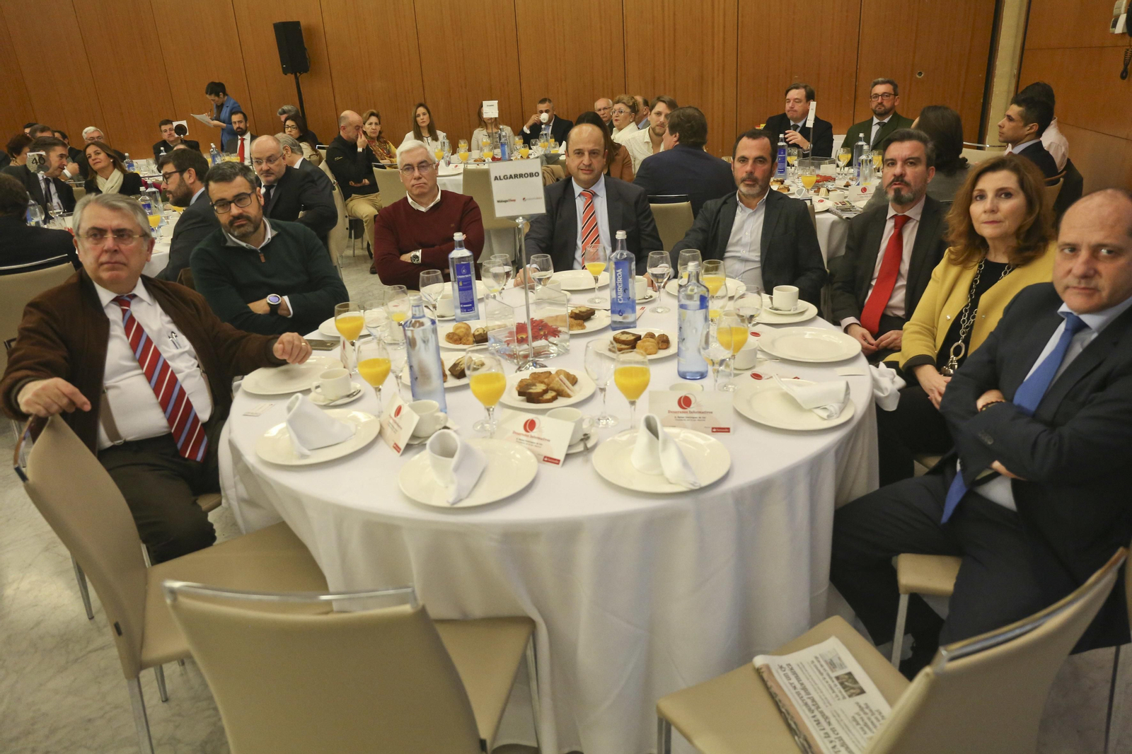 Las imágenes del desayuno-coloquio con Rafael Domínguez de Gor