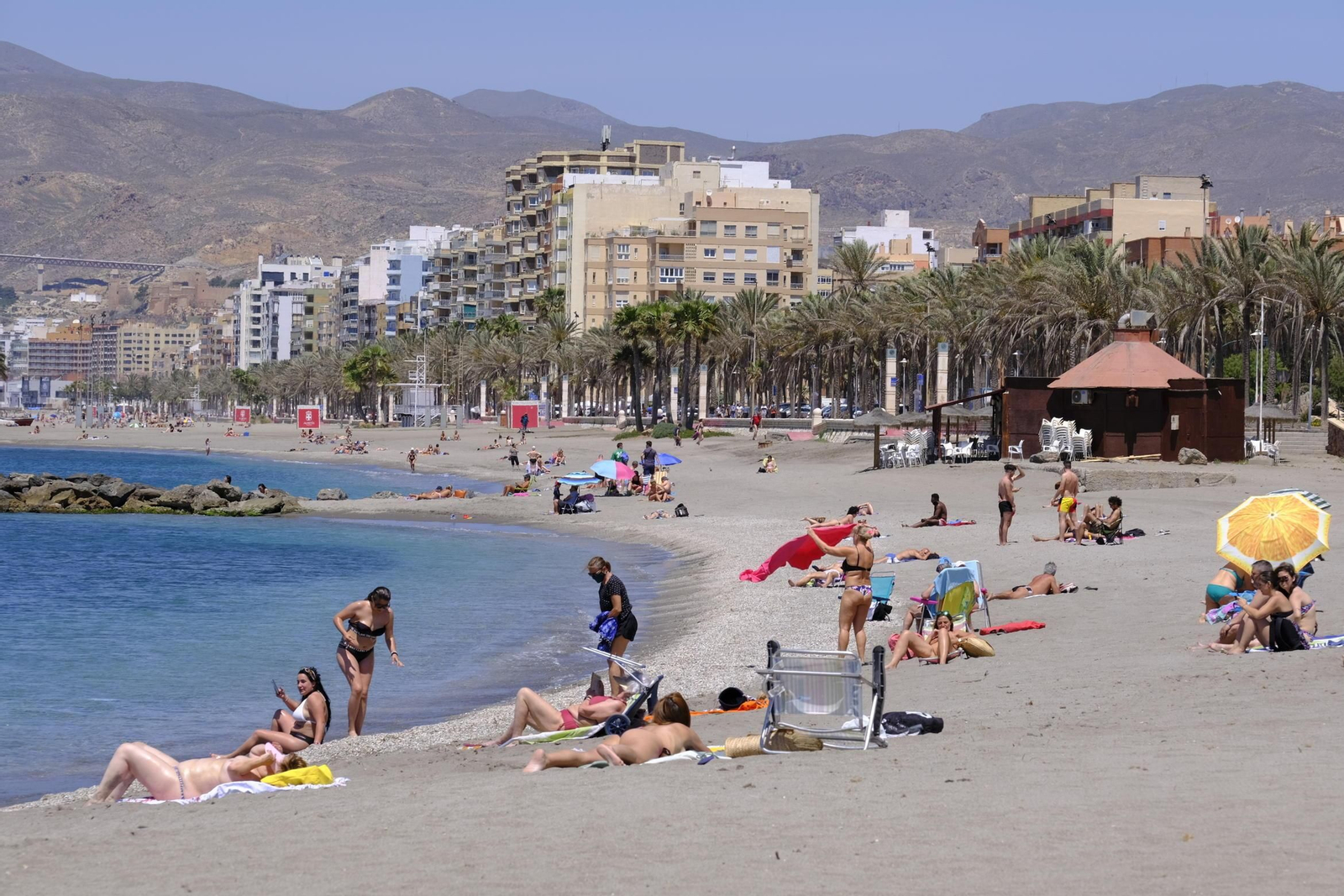Playa de El Zapillo en la capital almeriense a mediados de la pasada semana