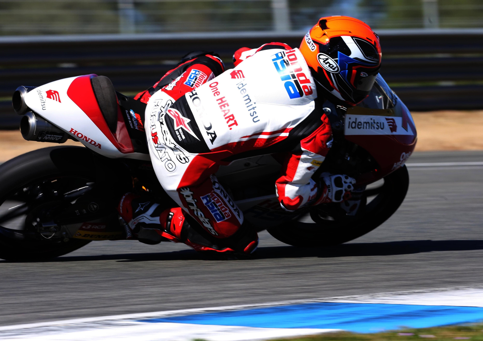 Segundo día de entrenamientos de Moto2 y Moto3 en el Circuito de Jerez