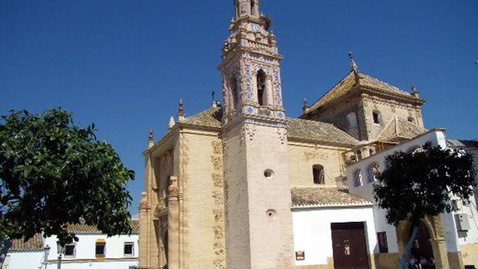 El exterior del antiguo Hospital de la Caridad de Arahal, del siglo XVI.