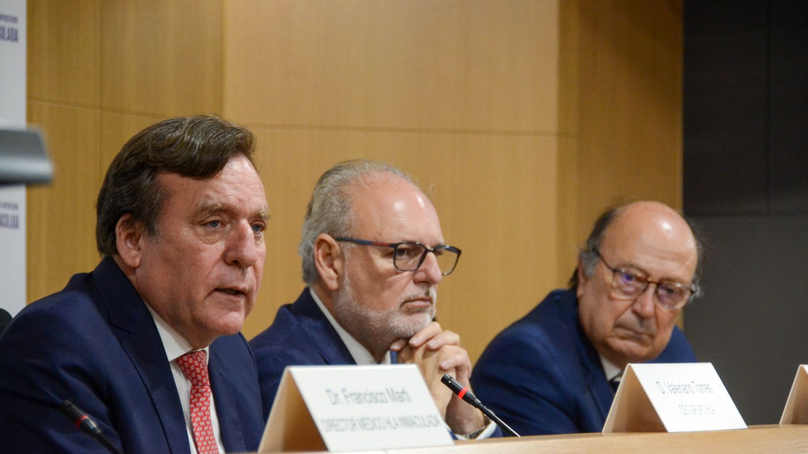 Valeriano Torres, consejero delegado del Grupo HLA durante su discurso.