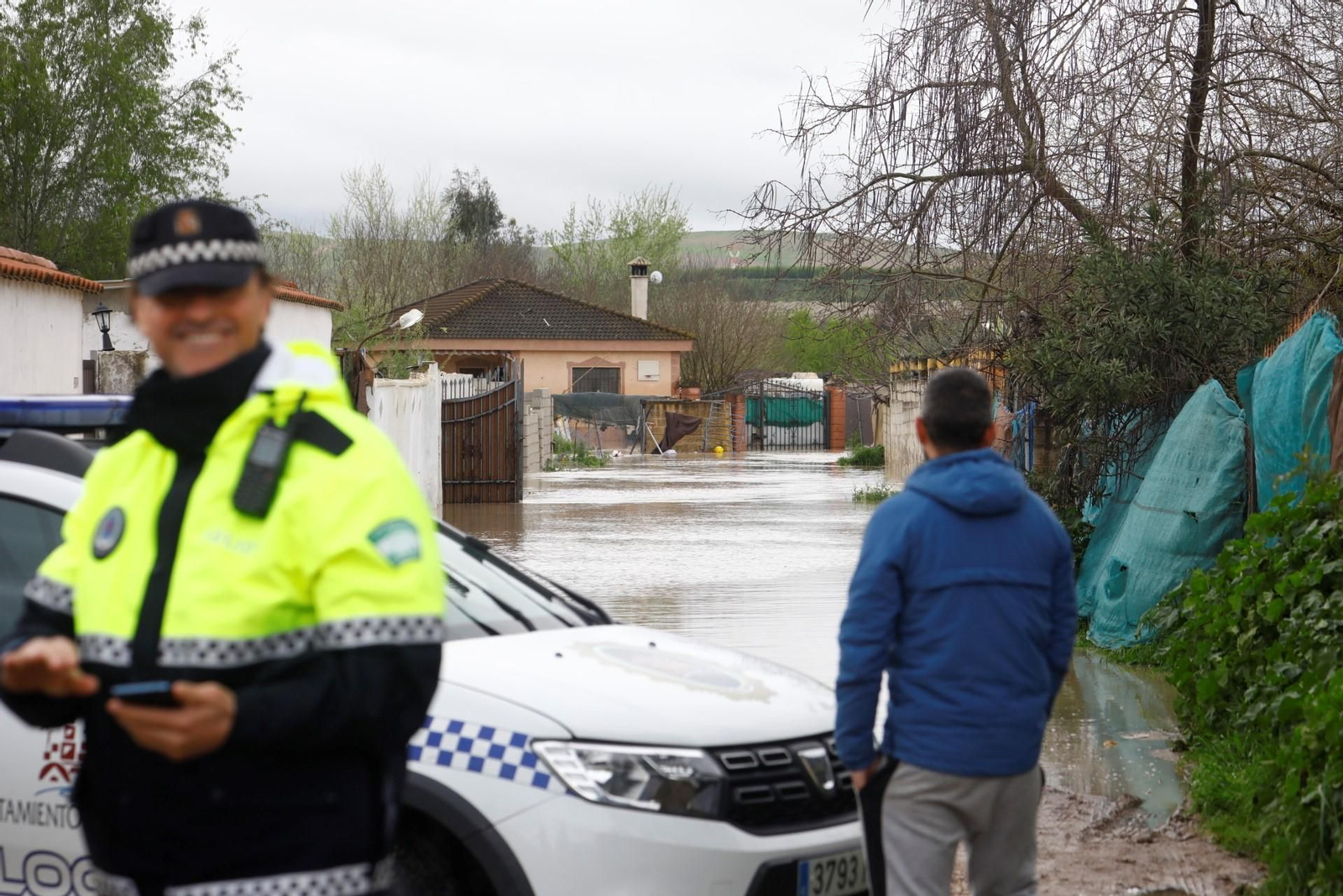 Las imágenes de las parcelaciones inundadas por la crecida del río Guadalquivir