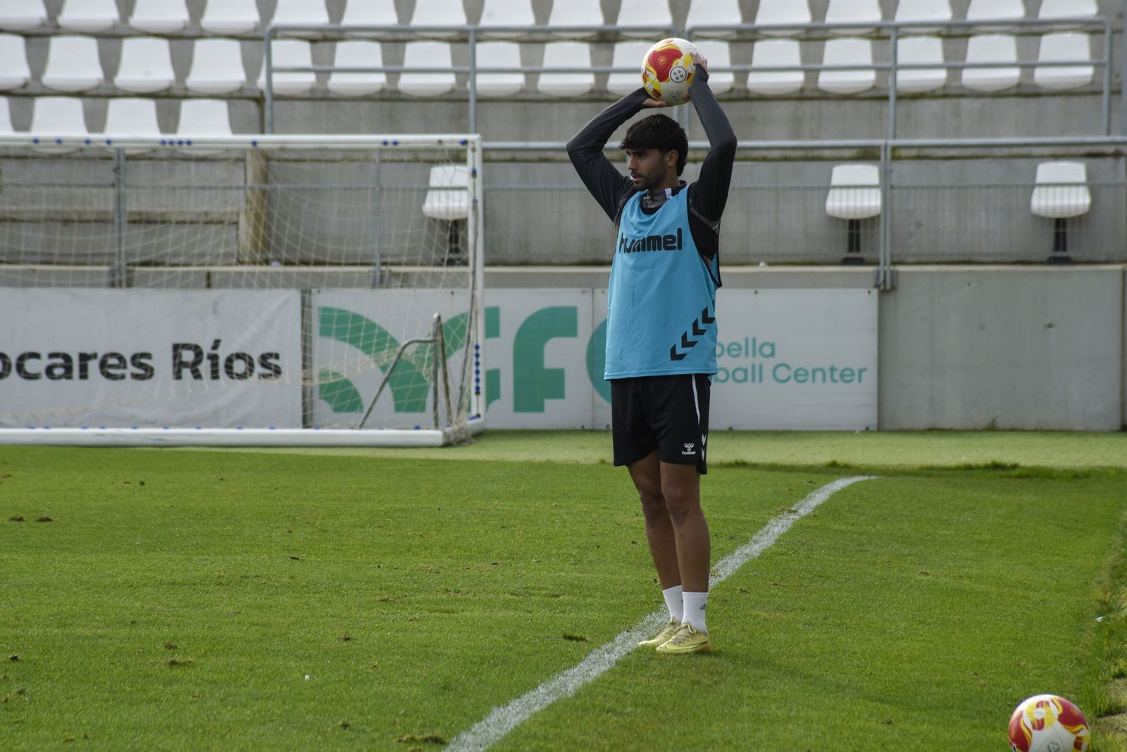 Las fotos del primer entrenamiento de David Muñoz con la Balona