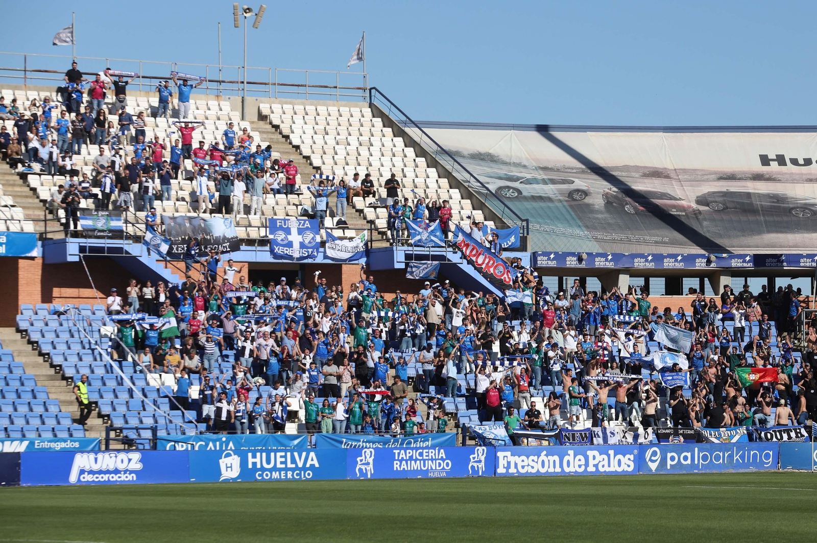 Imágenes del ambiente en el Recre-Jerez